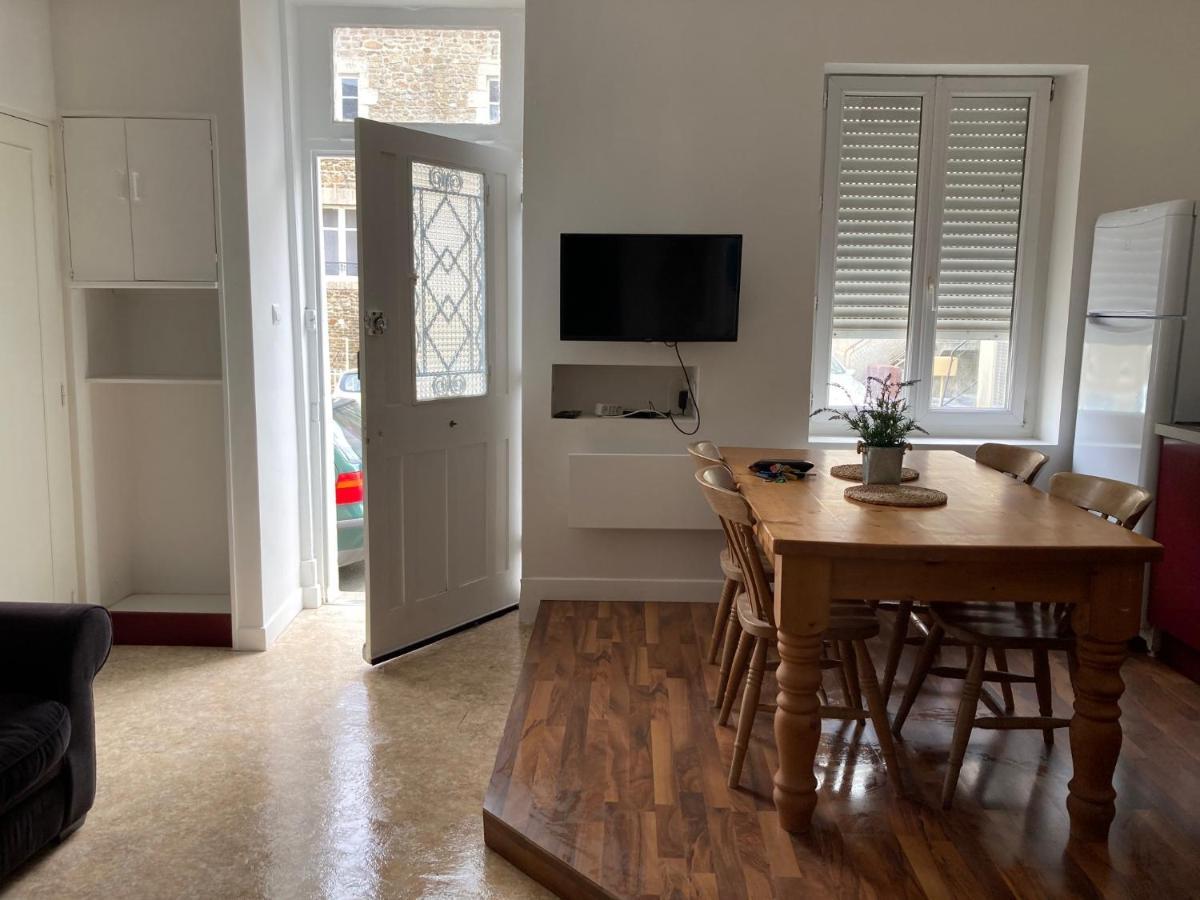 La Petite Maison - Self Catering Pre-en-Pail-Saint-Samson Eksteriør bilde